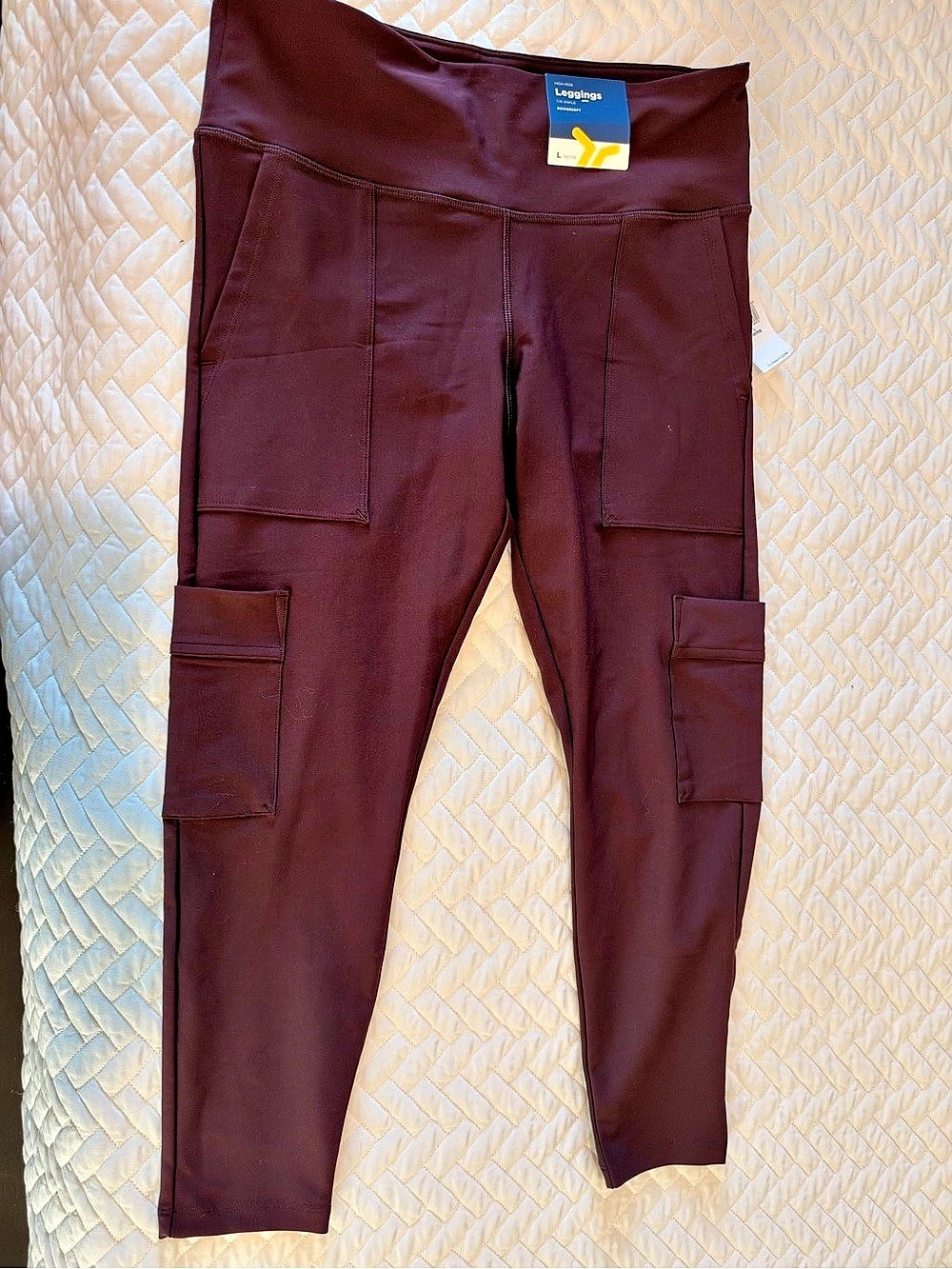 New Old Navy Powersoft Pant High-Rise Cargo Leggings Maroon Color Size Large Pet